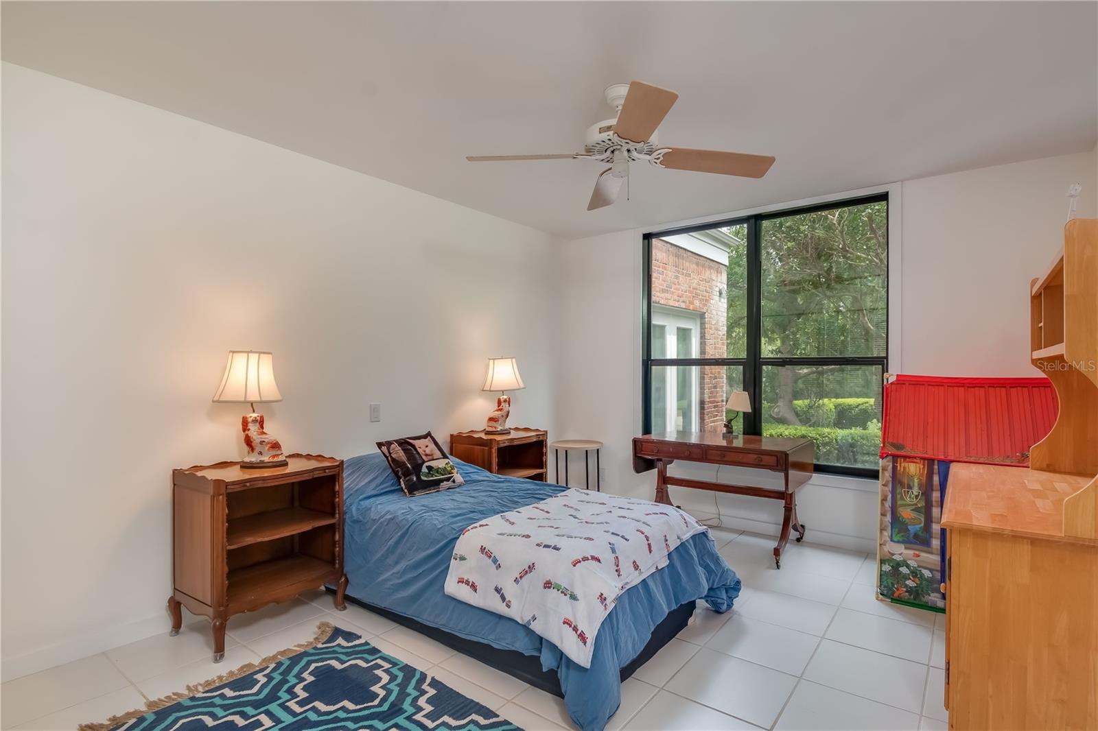 Image 20 of 47 For 5951 21st Avenue Road