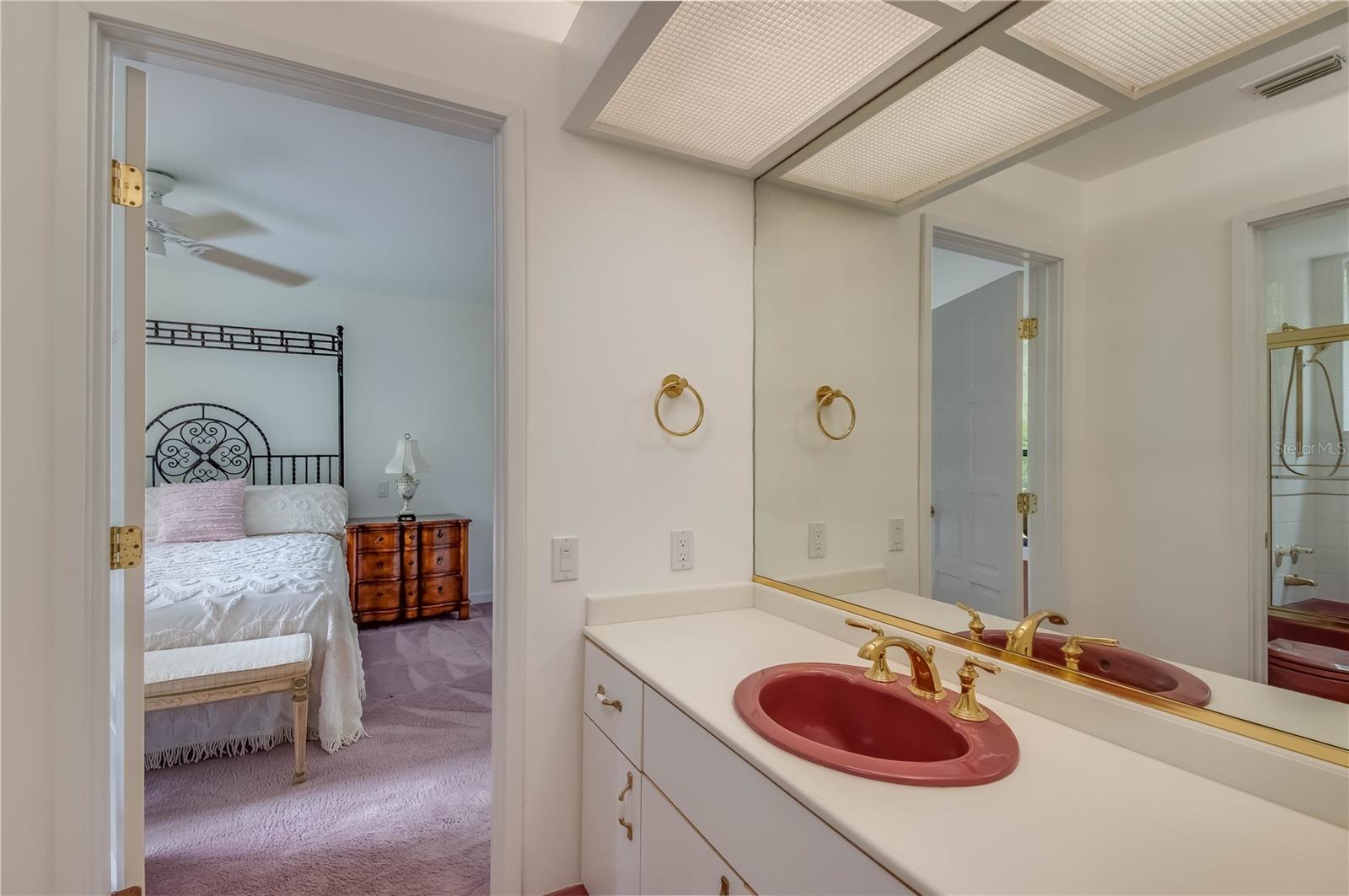 Image 21 of 47 For 5951 21st Avenue Road