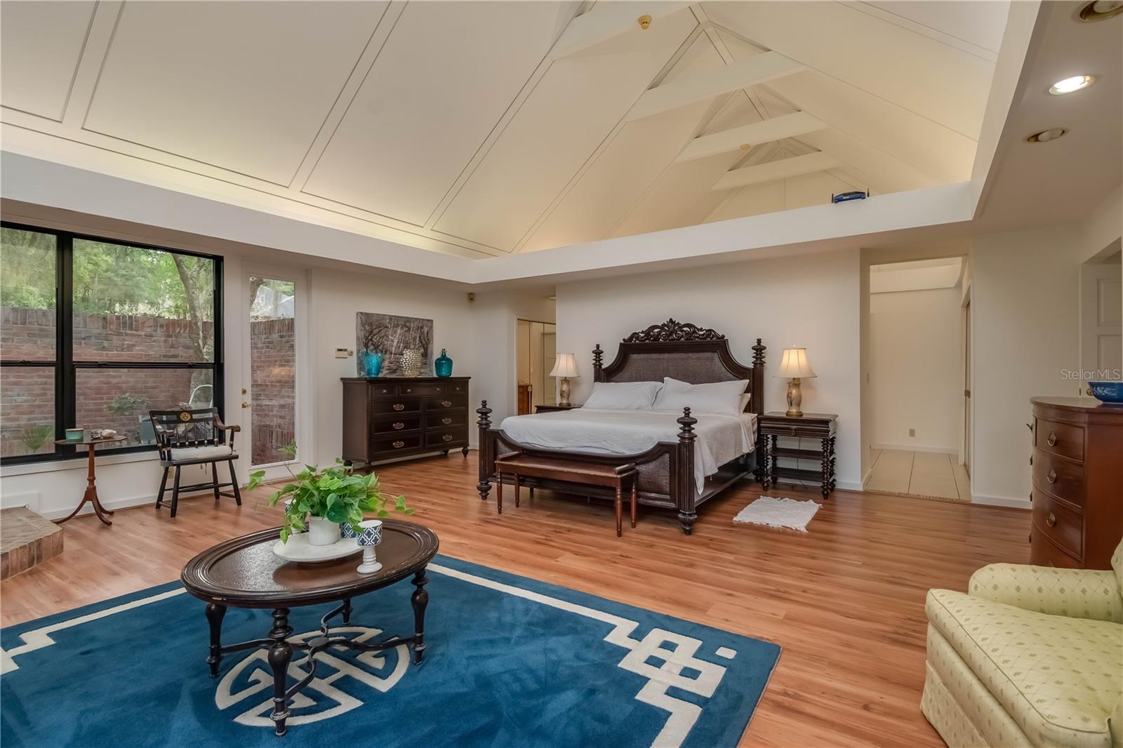 Image 24 of 47 For 5951 21st Avenue Road