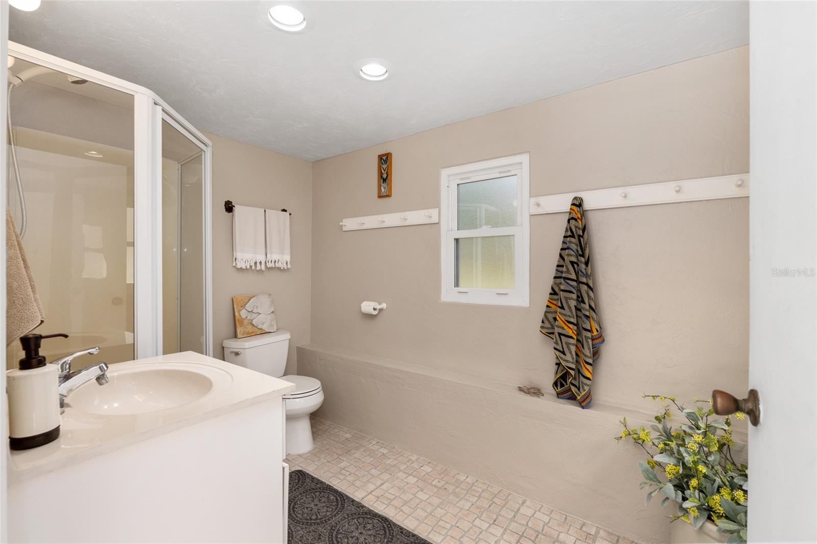 Image 56 of 92 For 7509 93rd Street Road