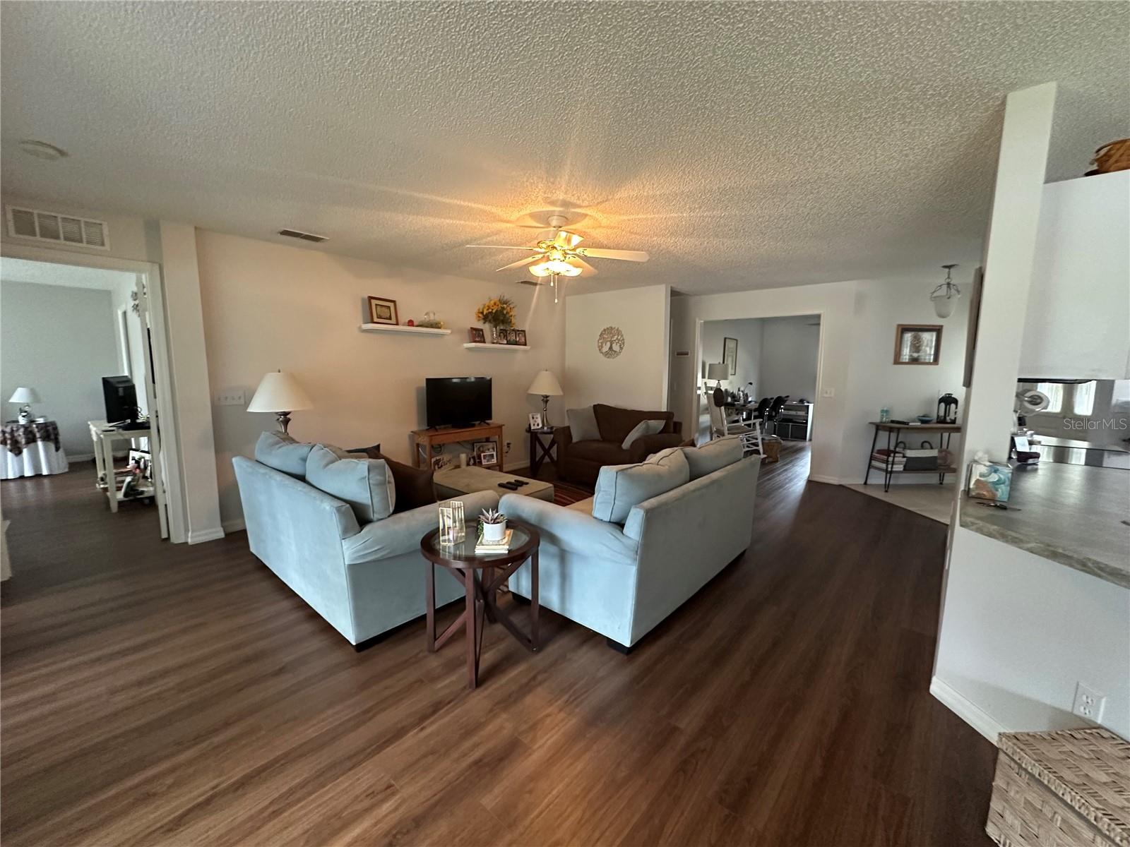 Image 15 of 40 For 9602 93rd Loop