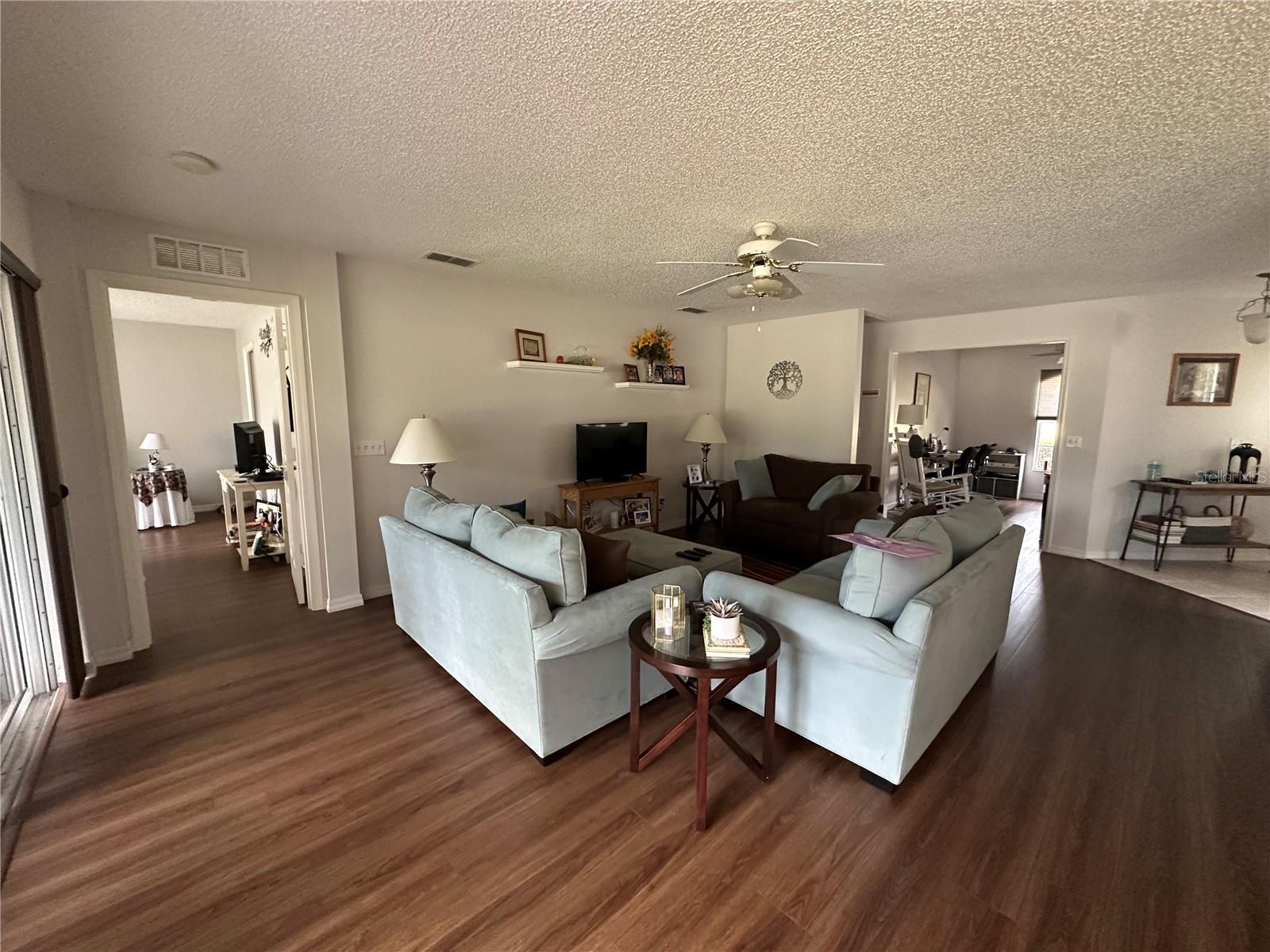 Image 17 of 40 For 9602 93rd Loop