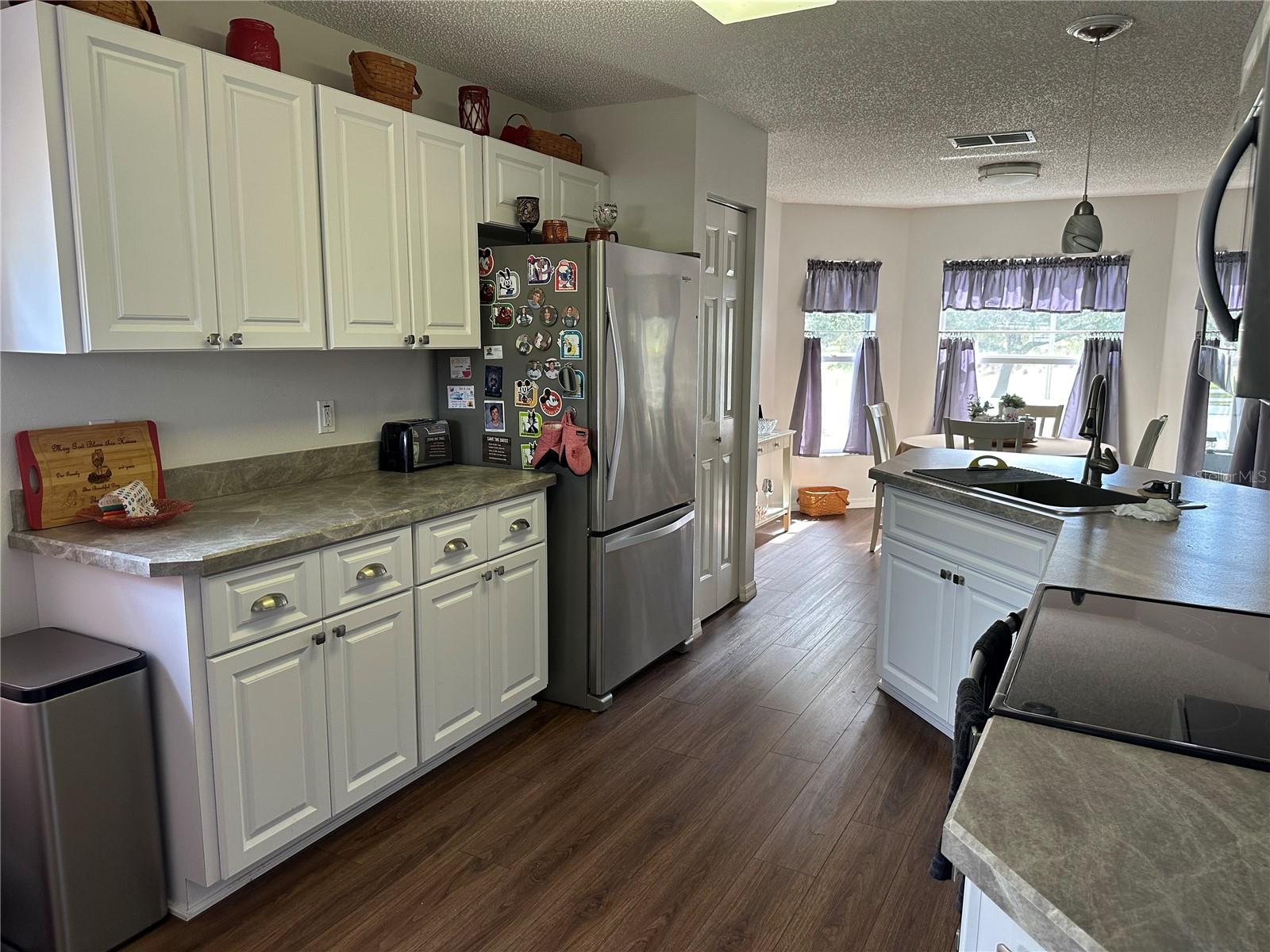 Image 7 of 40 For 9602 93rd Loop