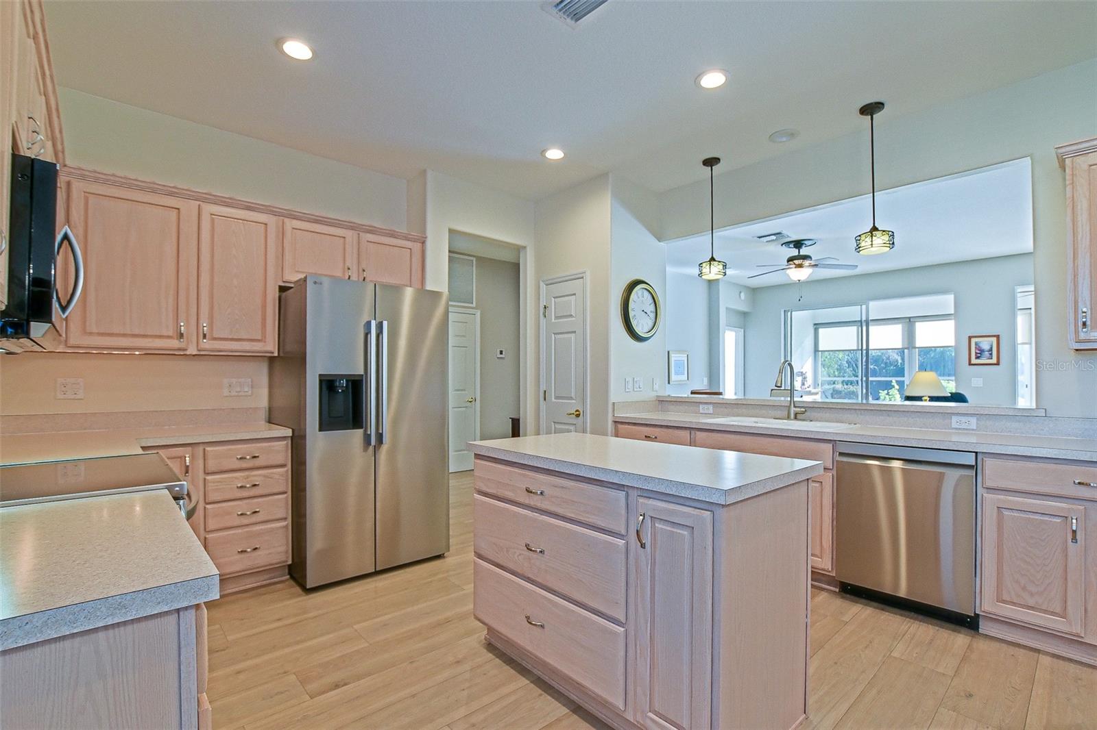 Image 19 of 90 For 9203 130th Loop