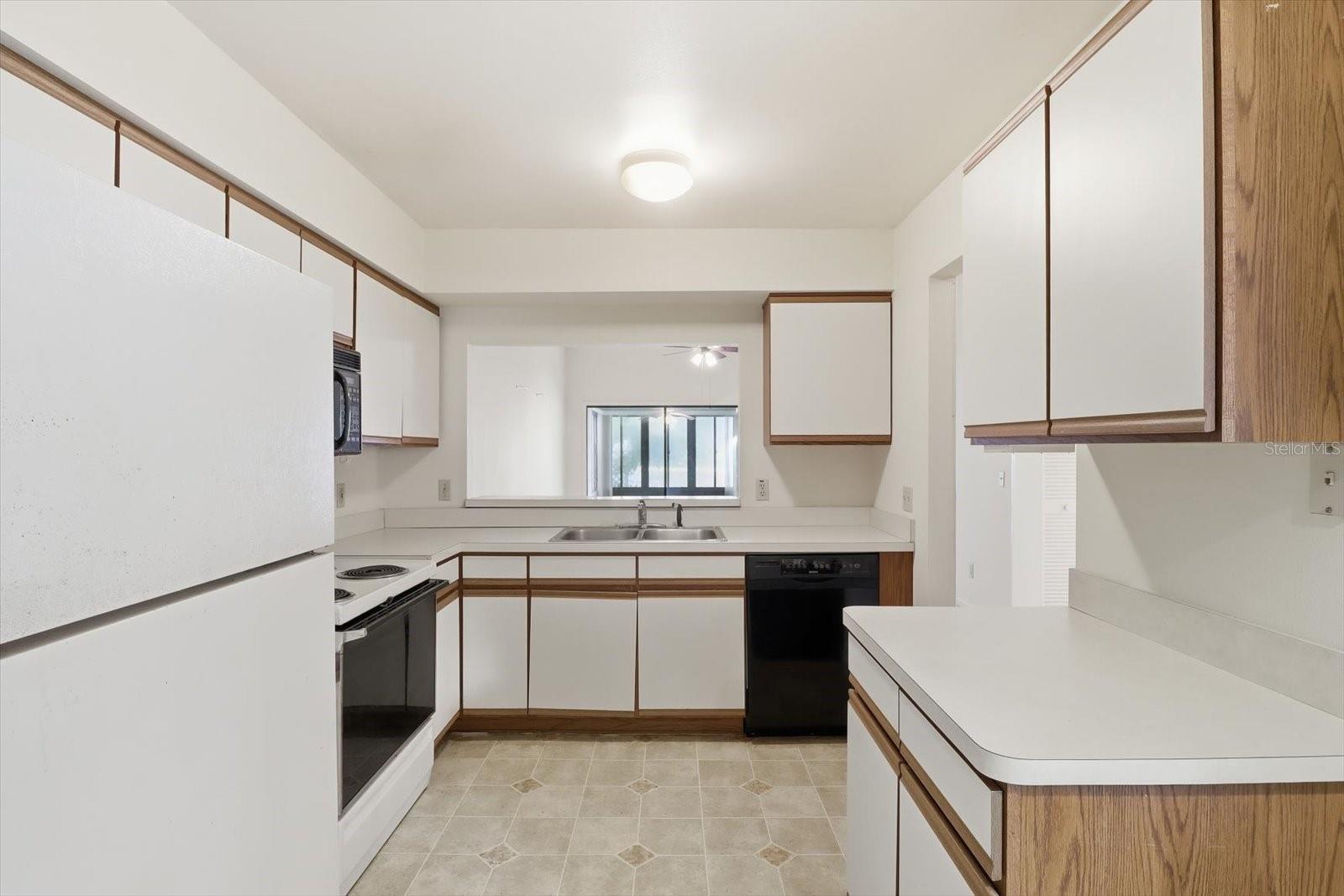 Image 10 of 52 For 61 Heron Creek Loop