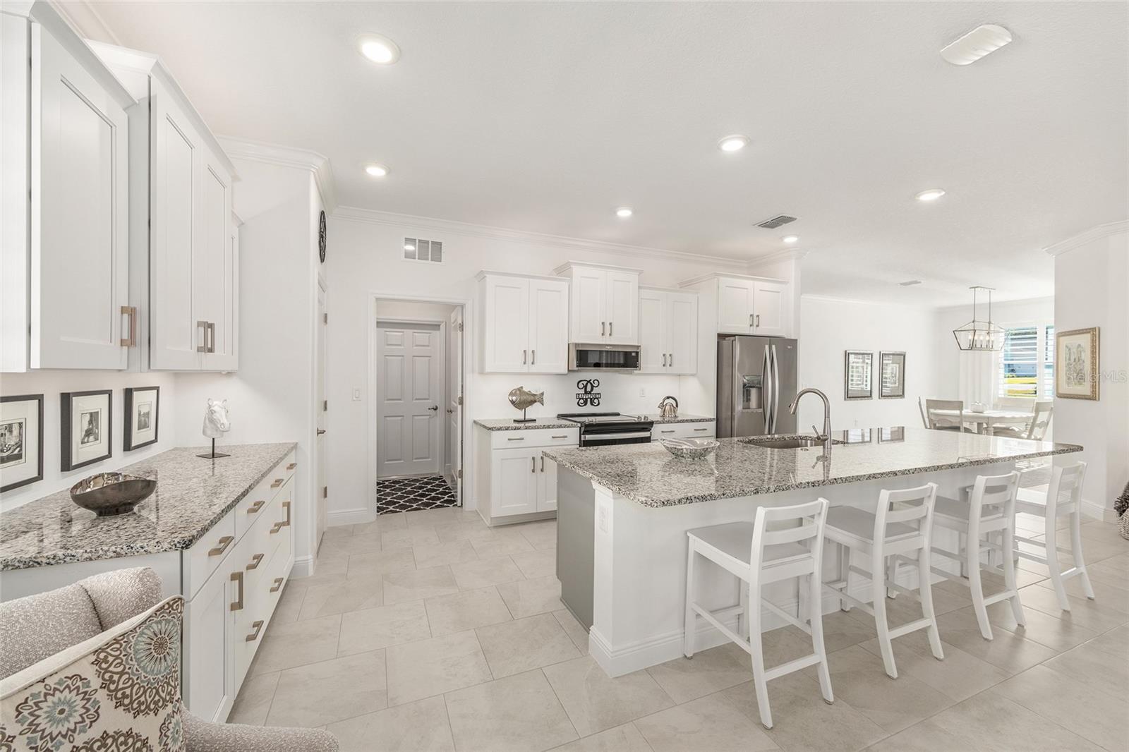 Image 19 of 45 For 7136 86th Avenue