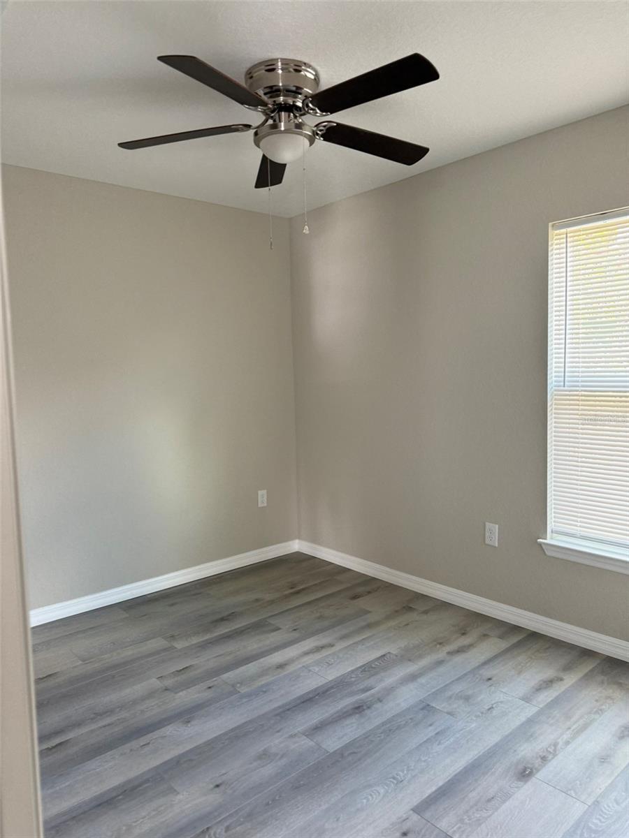 Listing photo id 2 for 9545 Travis Drive B