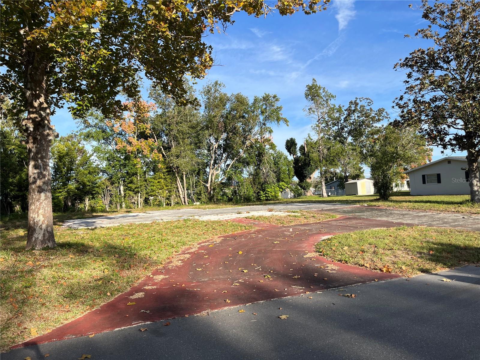 Image 2 of 4 For 98 Desoto Street