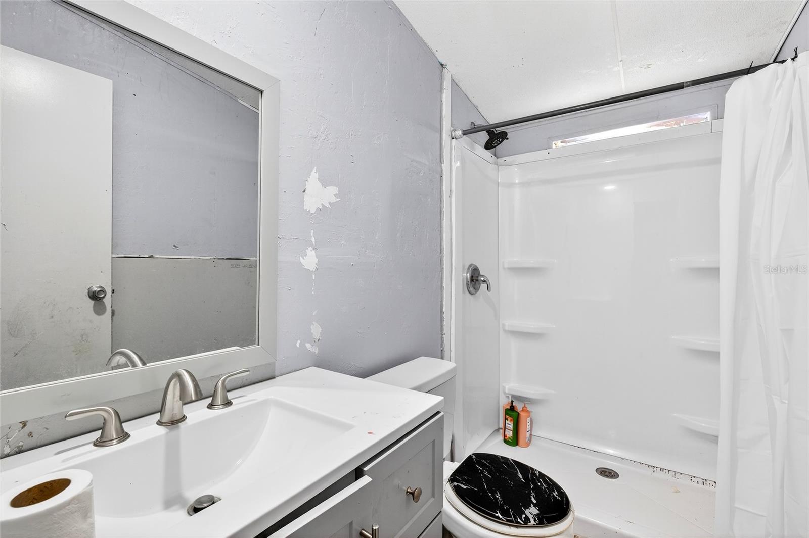 Image 23 of 34 For 6766 1st Place