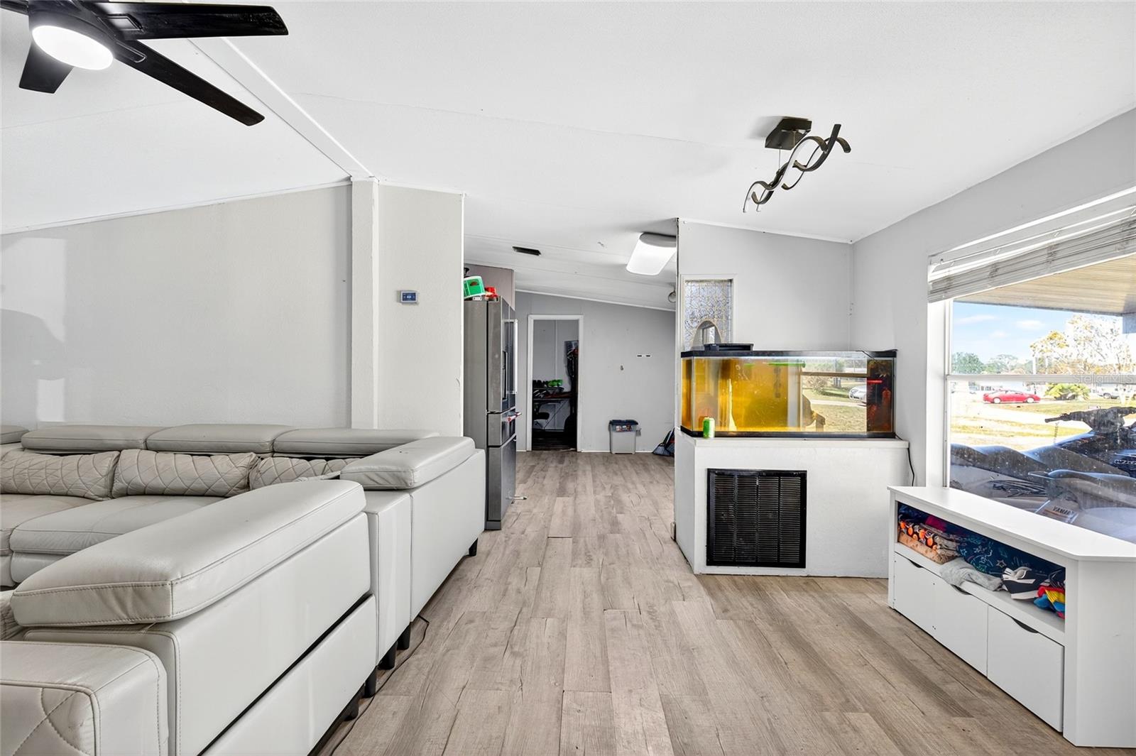 Image 6 of 34 For 6766 1st Place