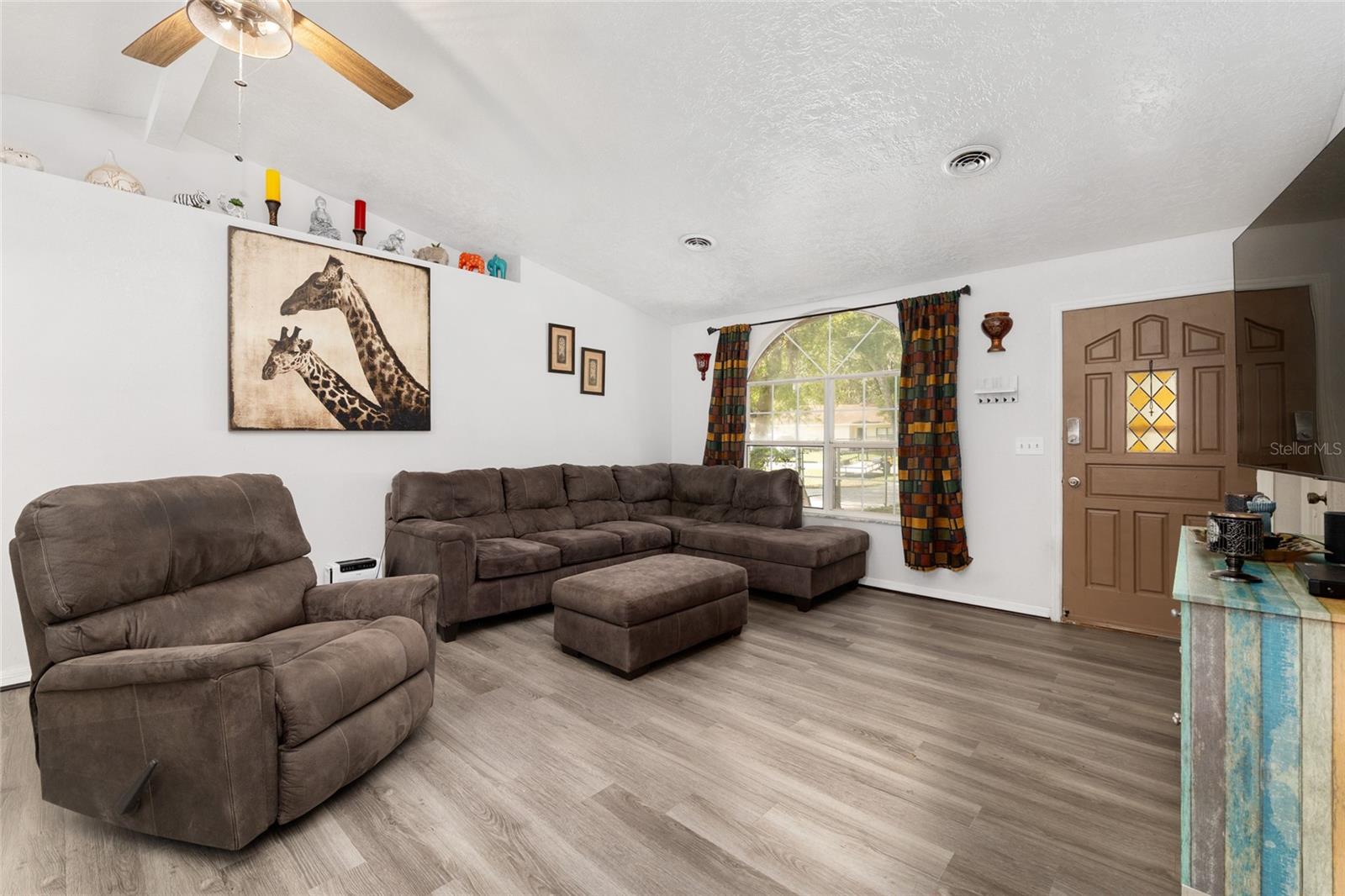 Image 14 of 67 For 4793 62nd Avenue