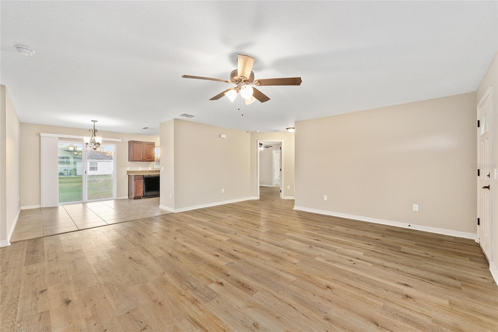 Image 10 of 26 For 16624 31 Circle