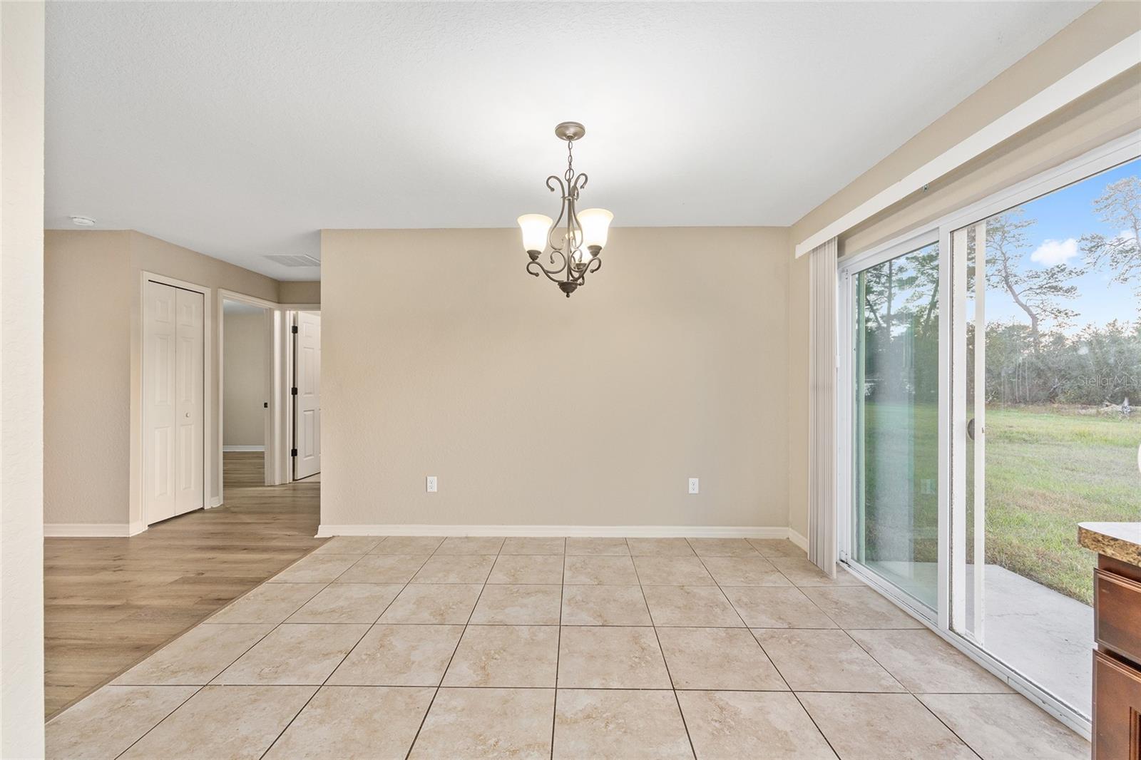 Image 14 of 26 For 16624 31 Circle