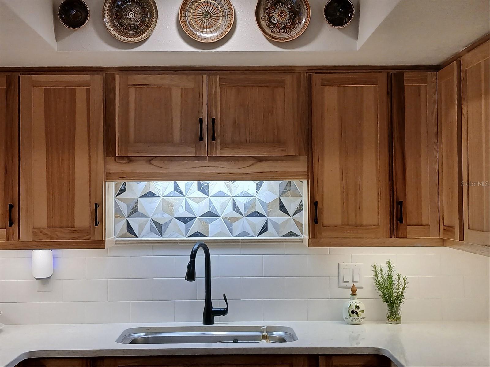 Image 13 of 53 For 695 Midway Drive A