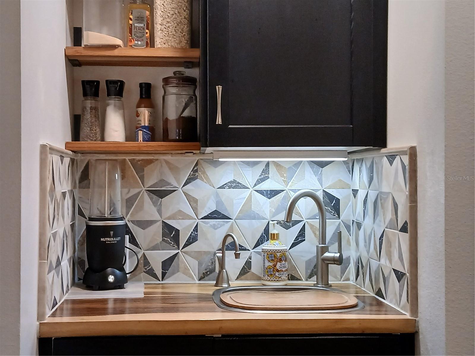 Image 16 of 53 For 695 Midway Drive A