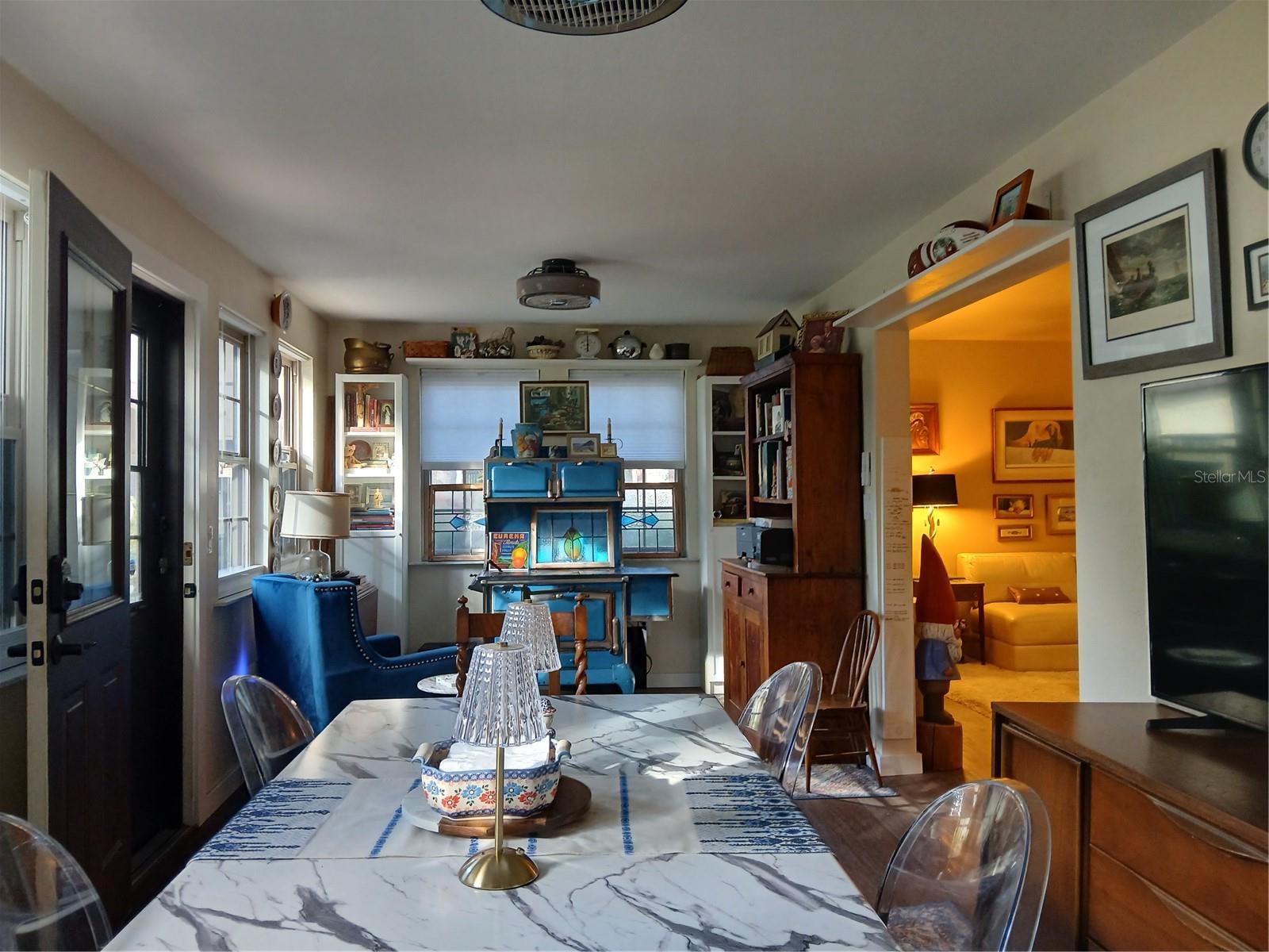 Image 19 of 53 For 695 Midway Drive A