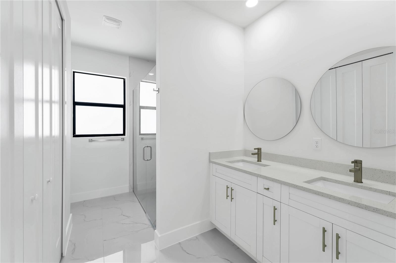 Image 11 of 20 For 1180 Vernon Avenue