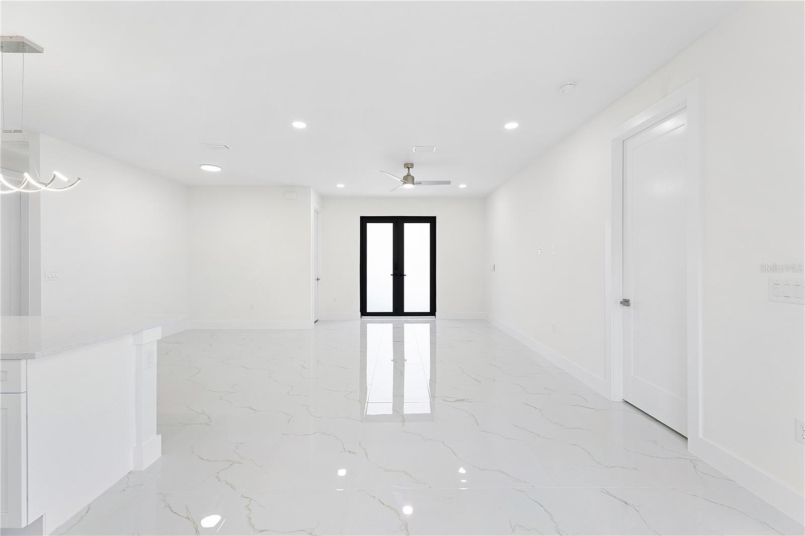 Image 16 of 20 For 1180 Vernon Avenue