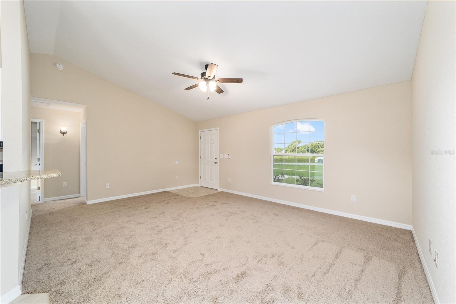 Image 5 of 14 For 194 Willow Road