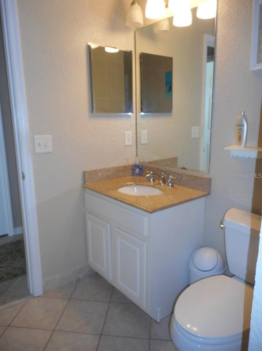 Image 35 of 57 For 41030 Oak Grove Road