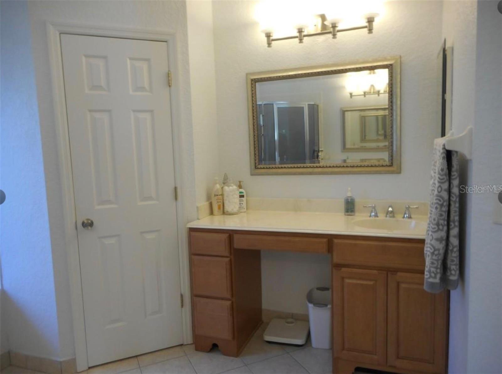 Image 40 of 57 For 41030 Oak Grove Road