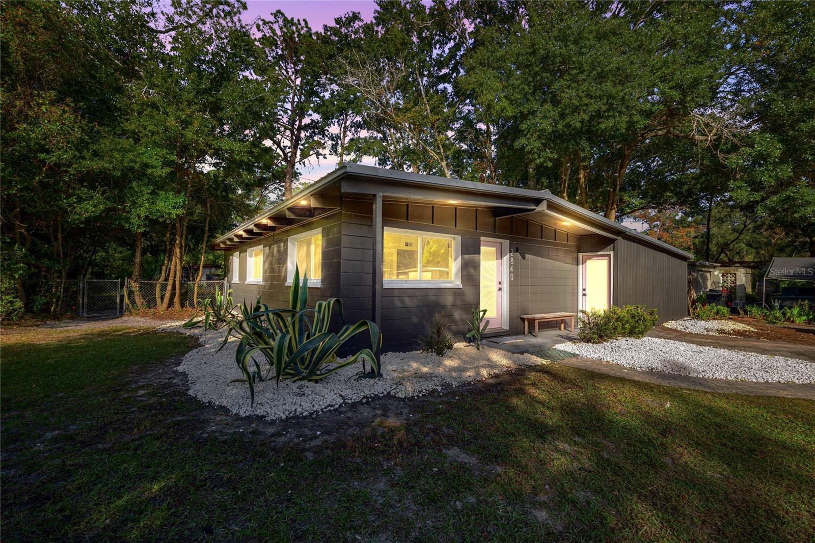 Image 2 of 39 For 2840 Ne 10th Dr