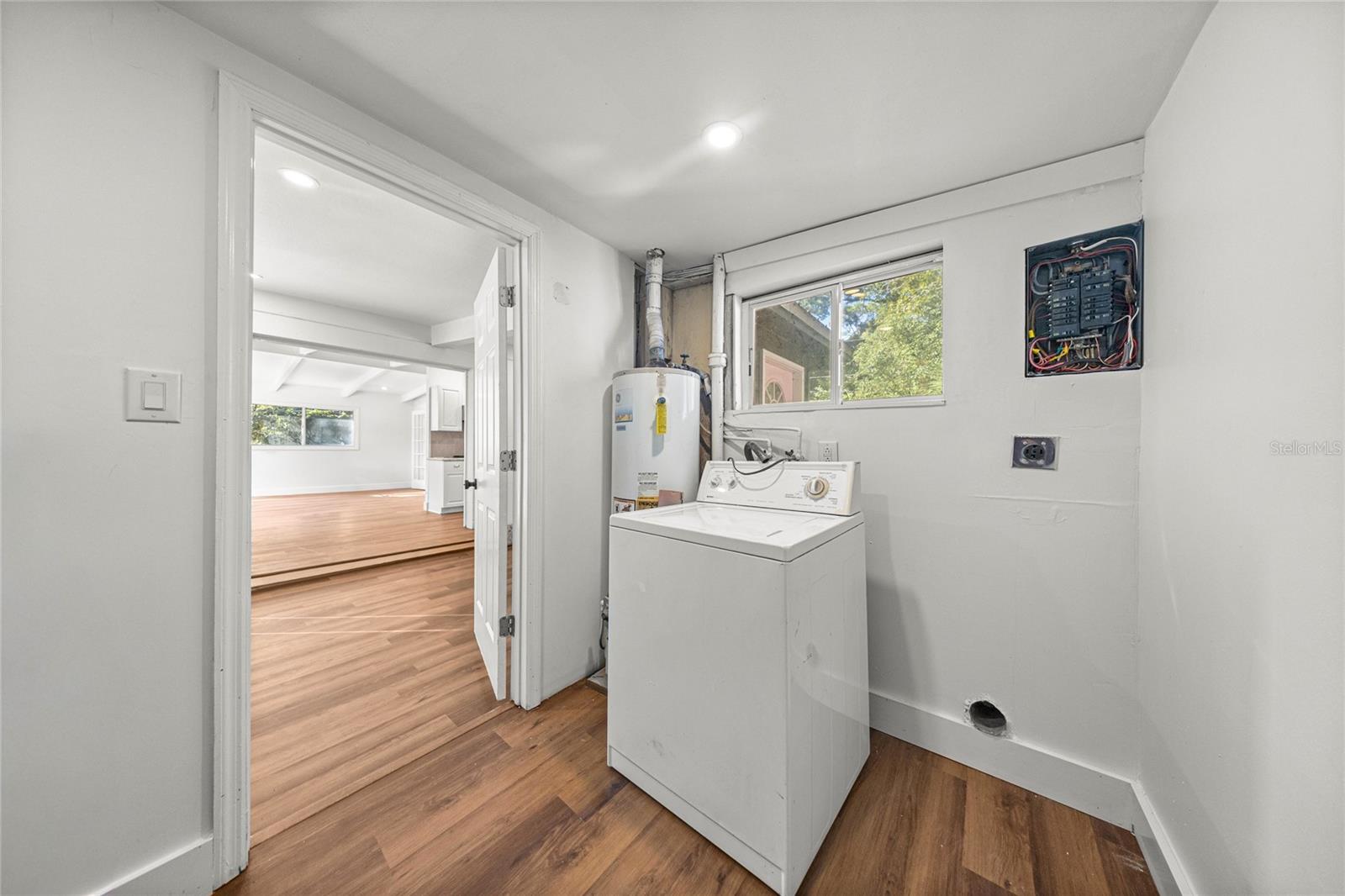 Image 20 of 39 For 2840 Ne 10th Dr