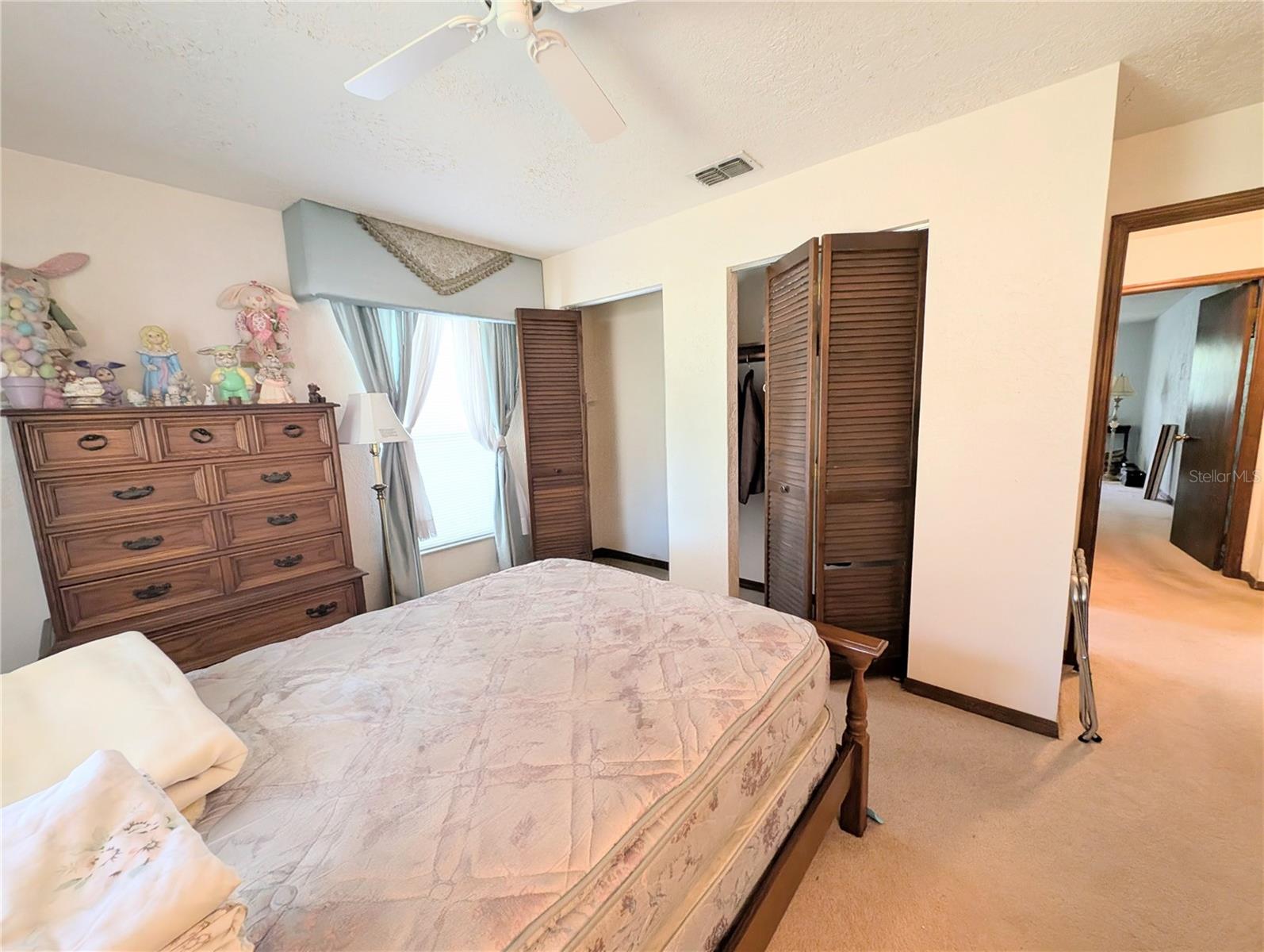 Image 12 of 26 For 2458 48th Street