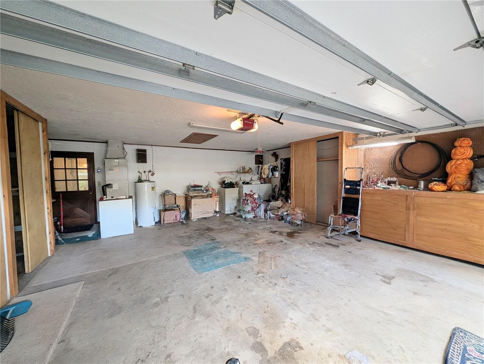 Image 17 of 26 For 2458 48th Street