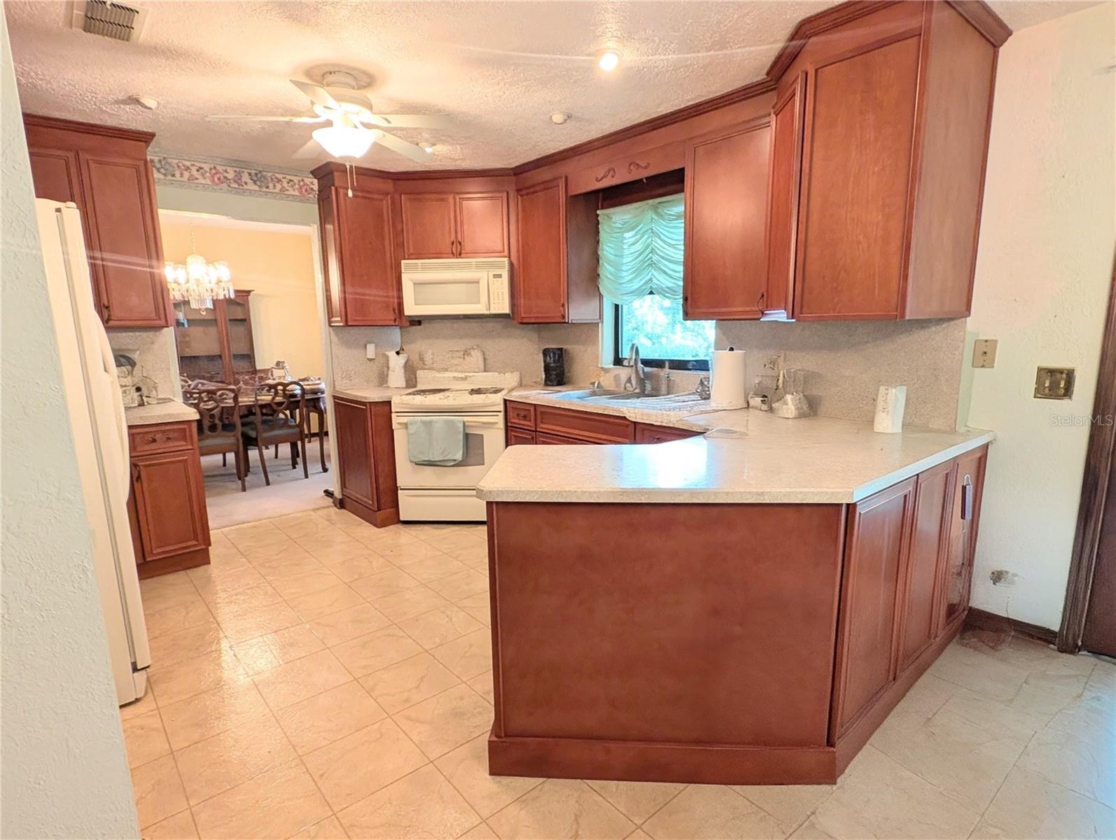 Image 5 of 26 For 2458 48th Street