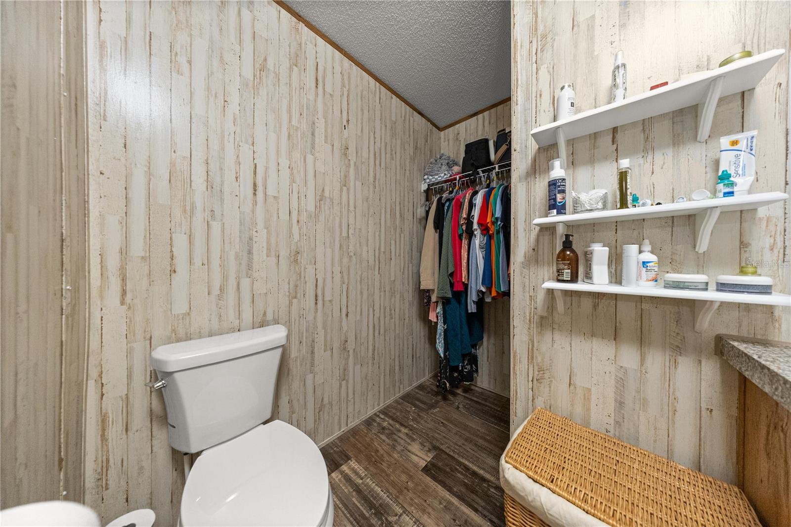 Image 16 of 32 For 16180 36th Street