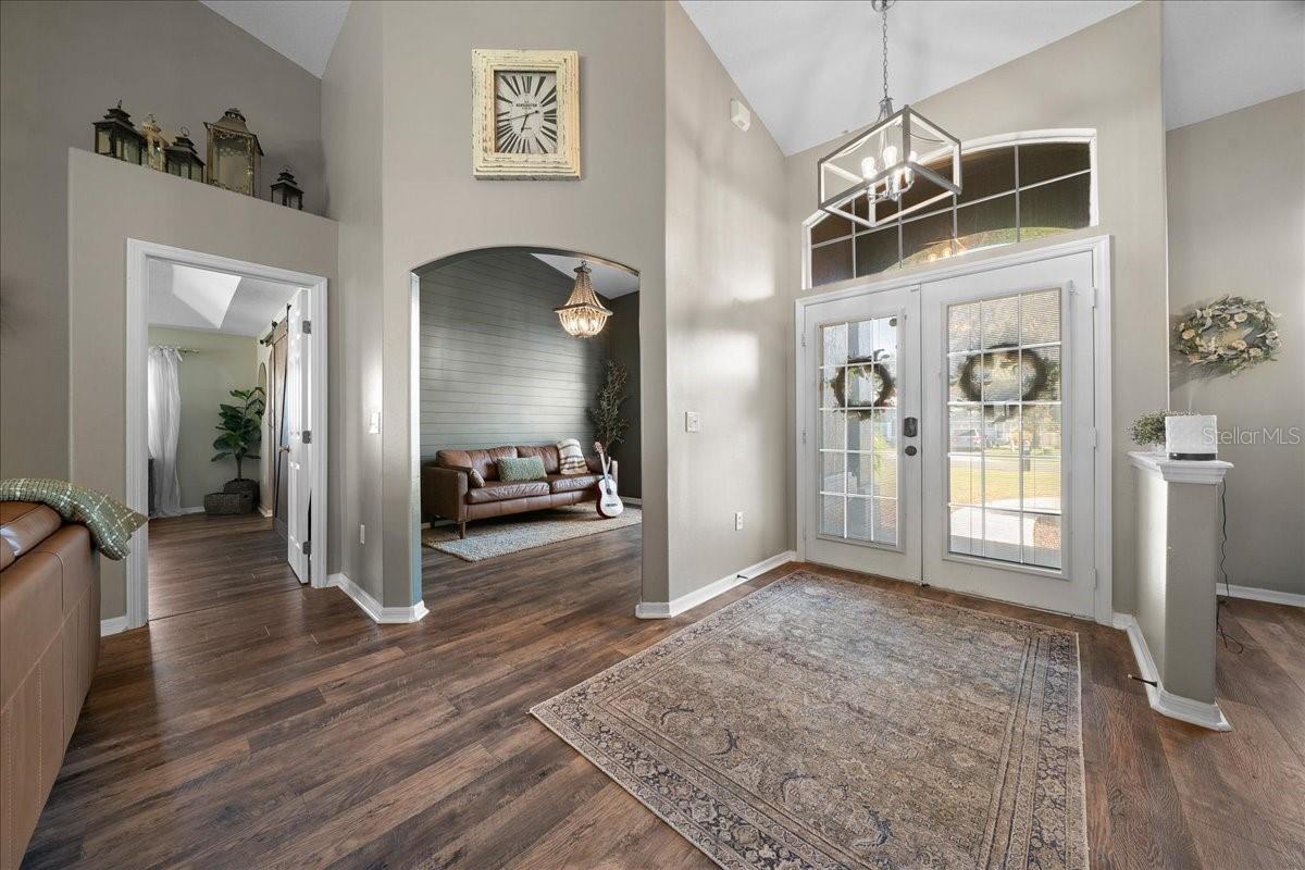 Image 19 of 52 For 10080 69th Terrace