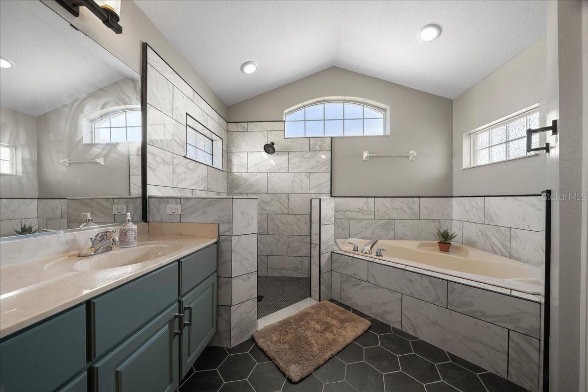 Image 26 of 52 For 10080 69th Terrace