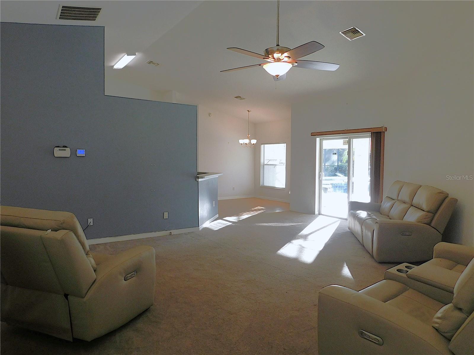 Image 12 of 77 For 10 Malauka Place Trail