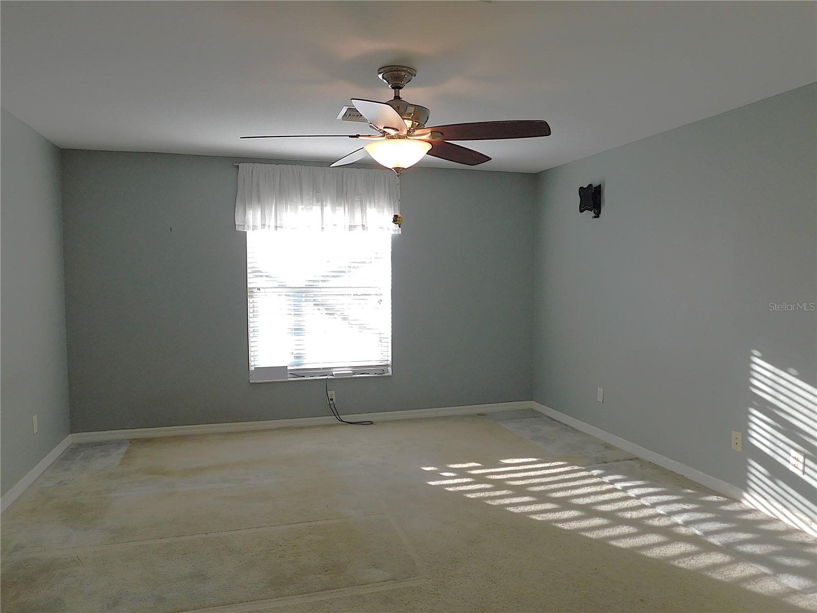 Image 28 of 77 For 10 Malauka Place Trail