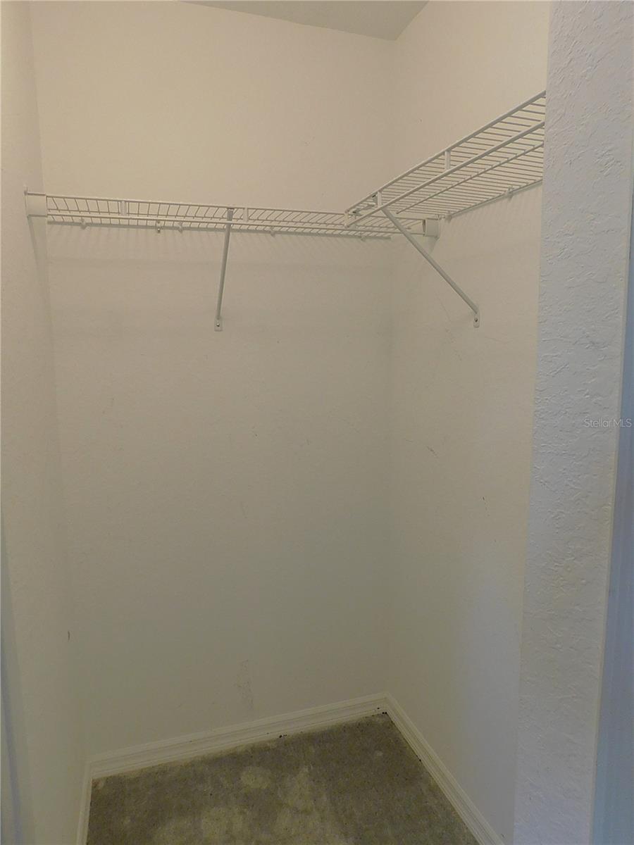 Image 42 of 77 For 10 Malauka Place Trail