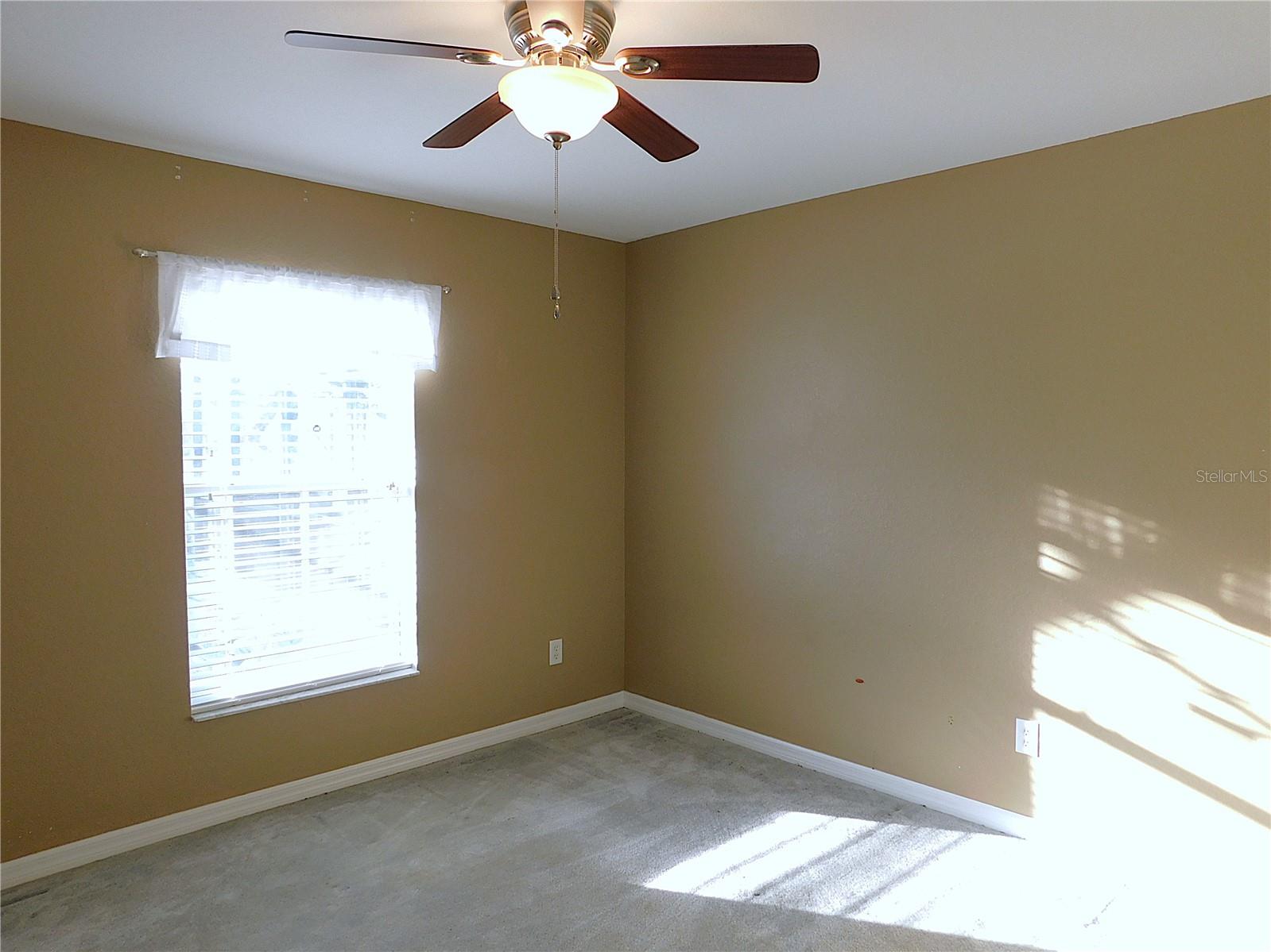 Image 43 of 77 For 10 Malauka Place Trail