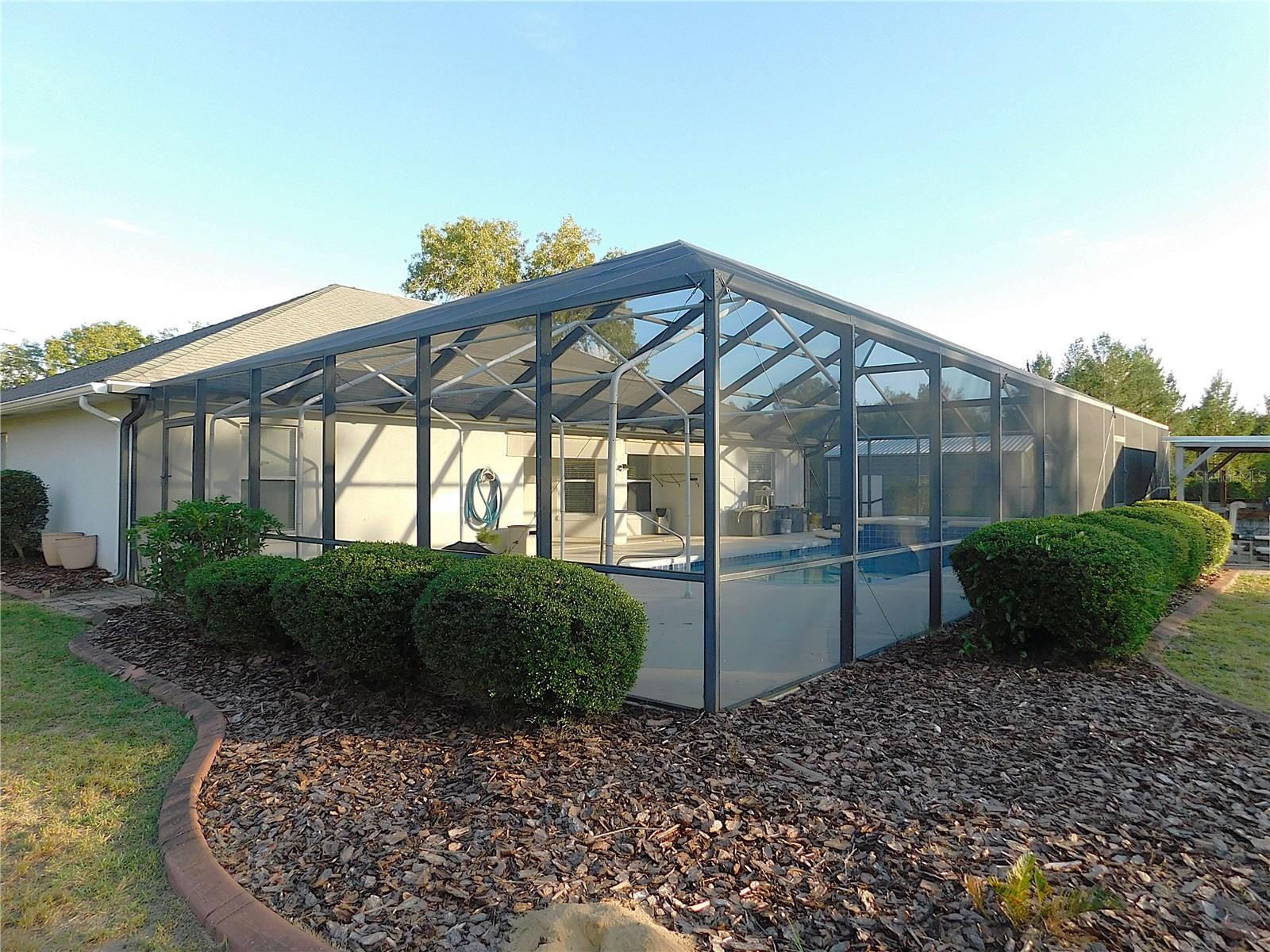 Image 52 of 77 For 10 Malauka Place Trail