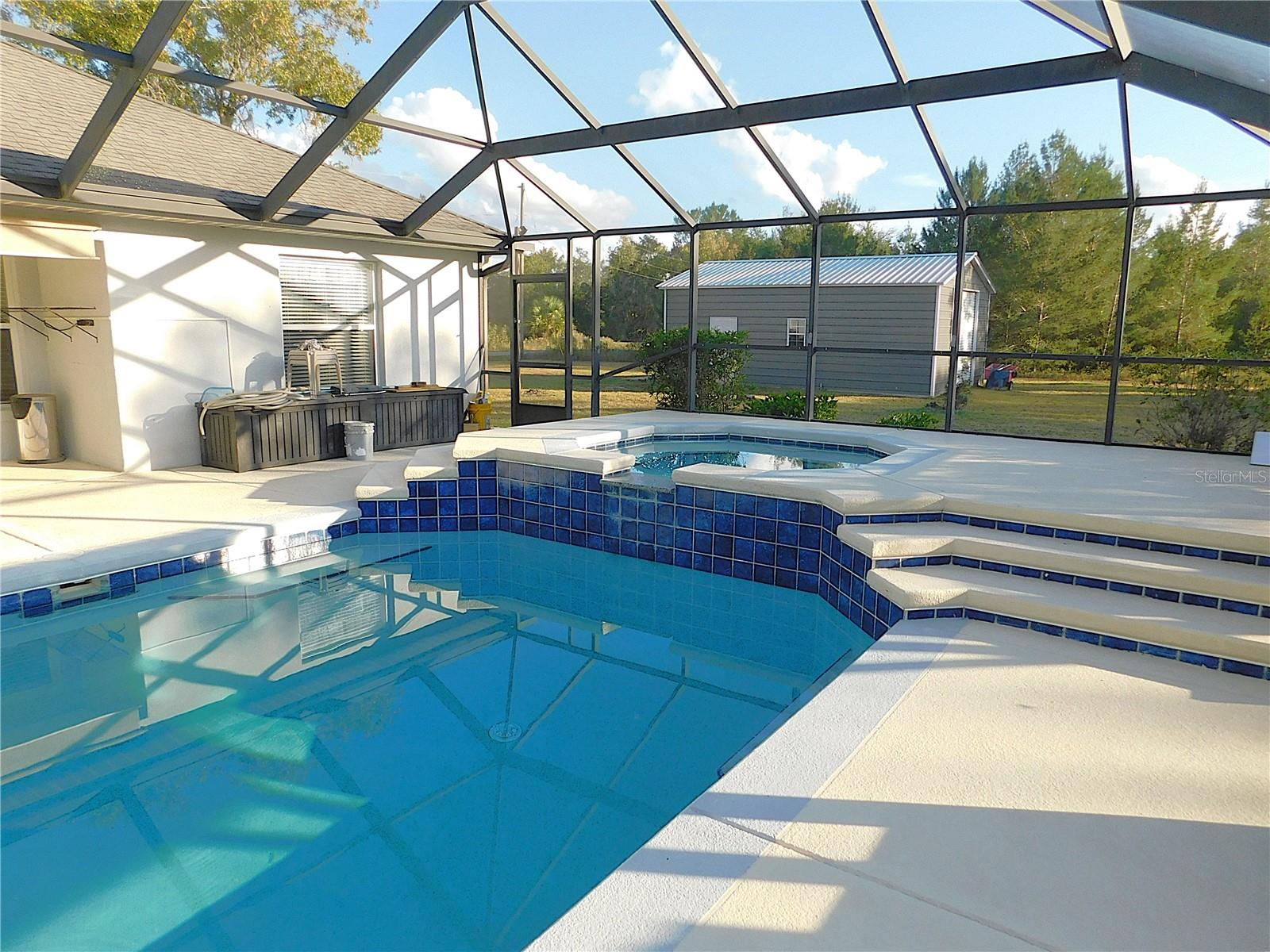 Image 60 of 77 For 10 Malauka Place Trail