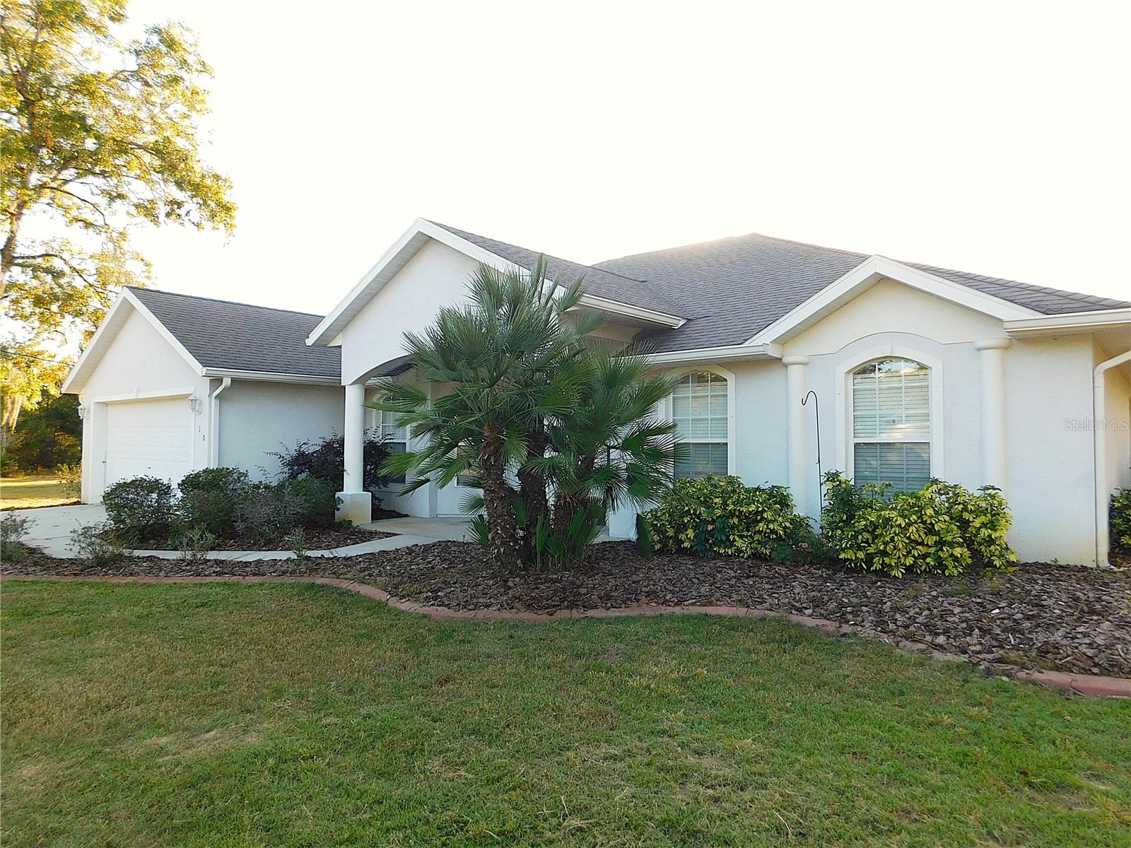 Image 8 of 77 For 10 Malauka Place Trail