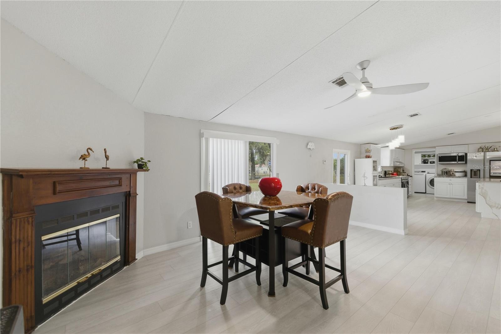 Image 12 of 40 For 9160 131 Court