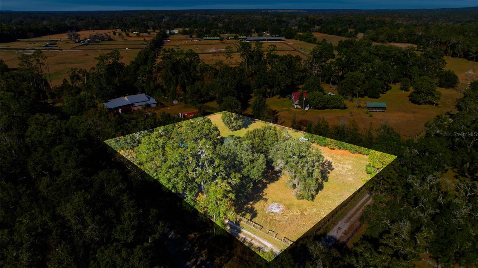 Image 2 of 40 For 9160 131 Court