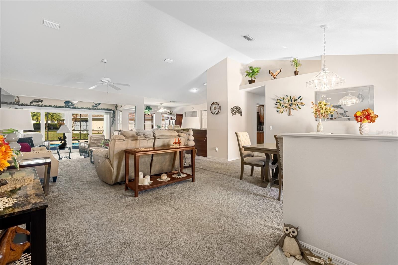 Listing photo id 16 for 3773 Lake Todd Drive