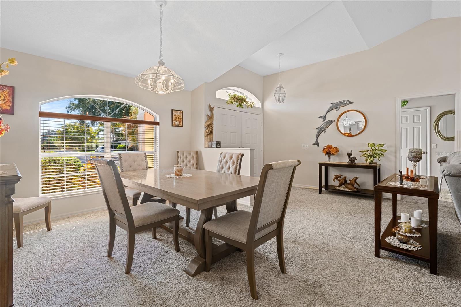 Listing photo id 18 for 3773 Lake Todd Drive