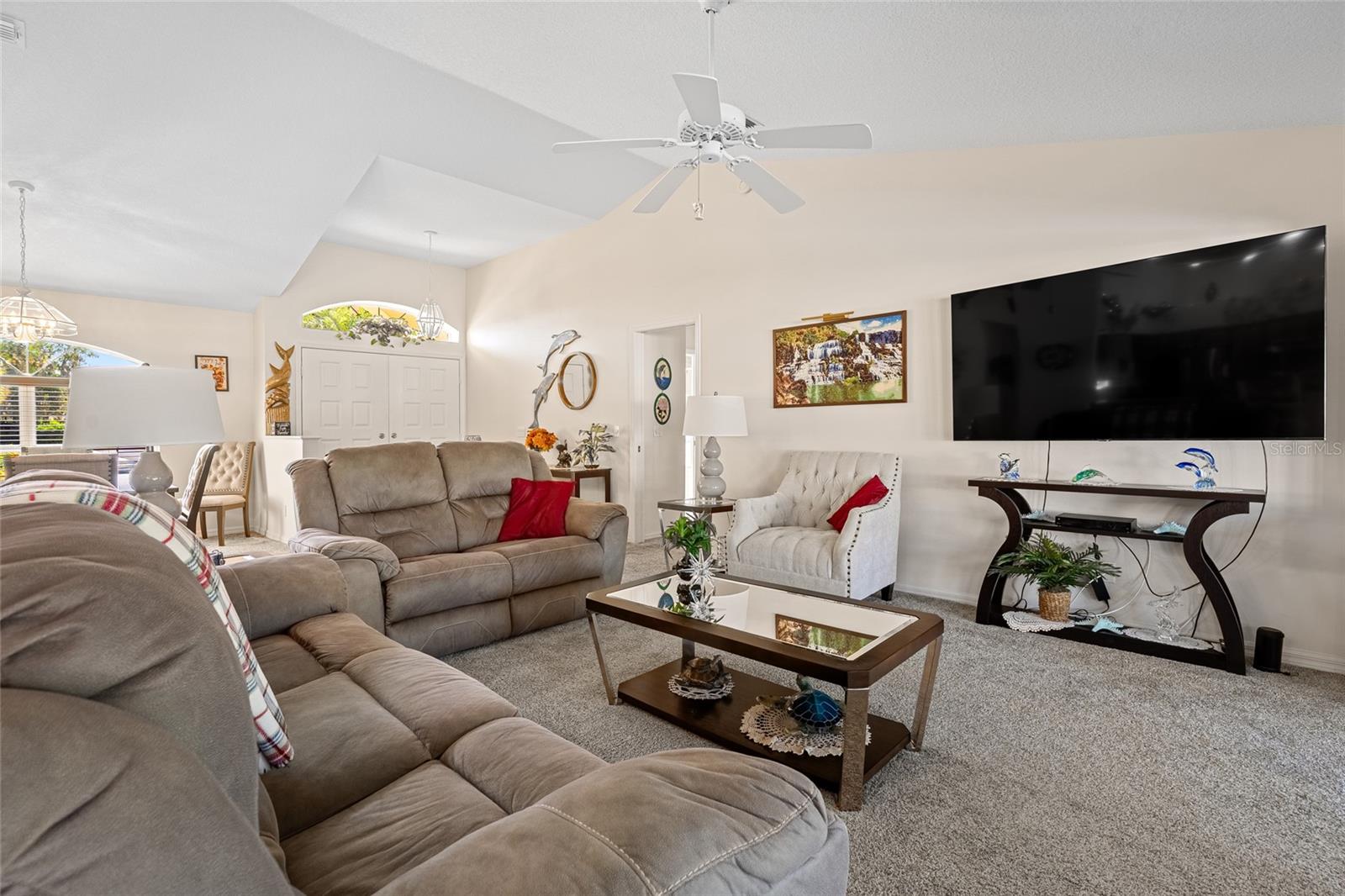 Listing photo id 38 for 3773 Lake Todd Drive