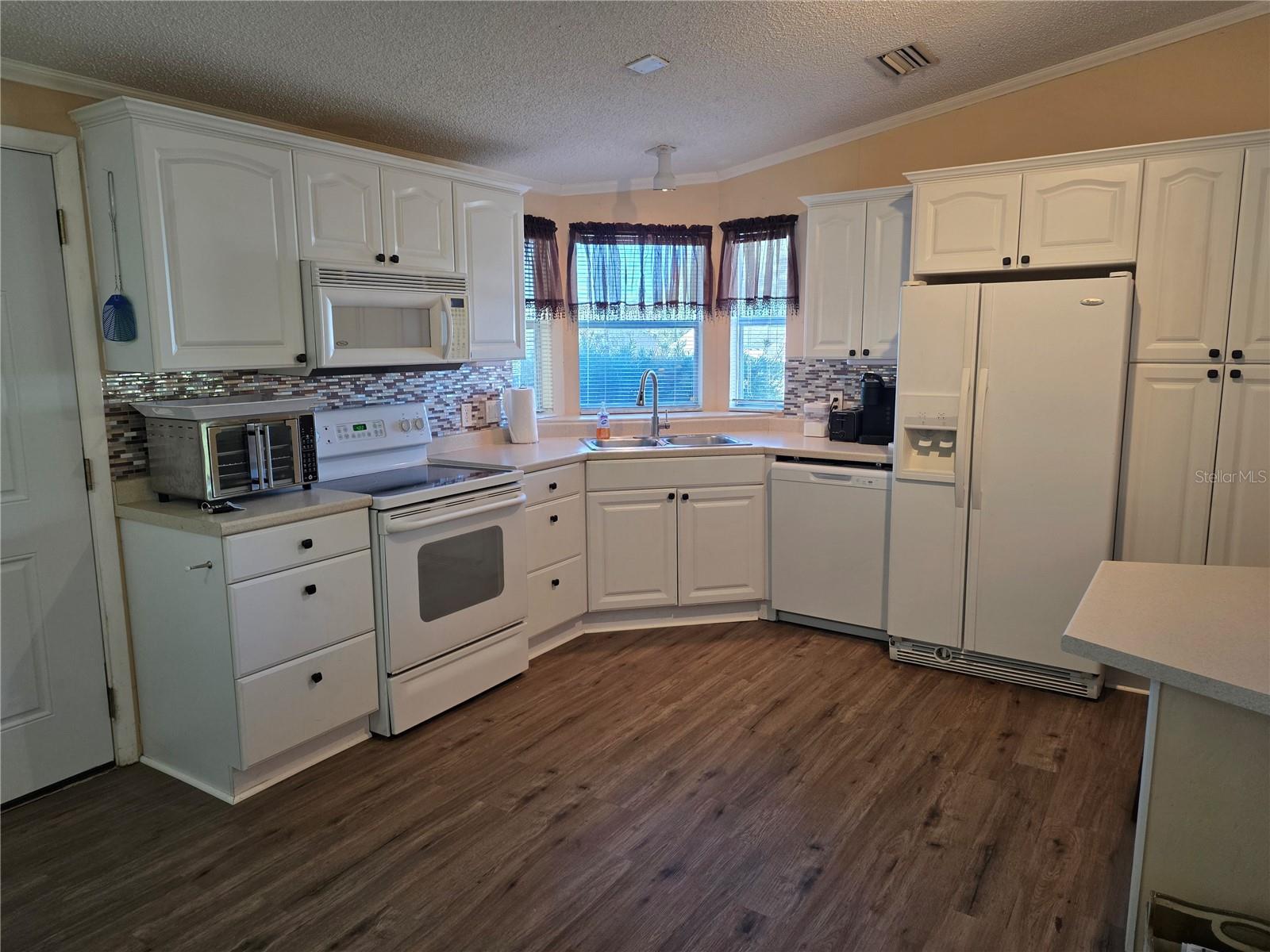 Image 3 of 34 For 16591 96th Avenue