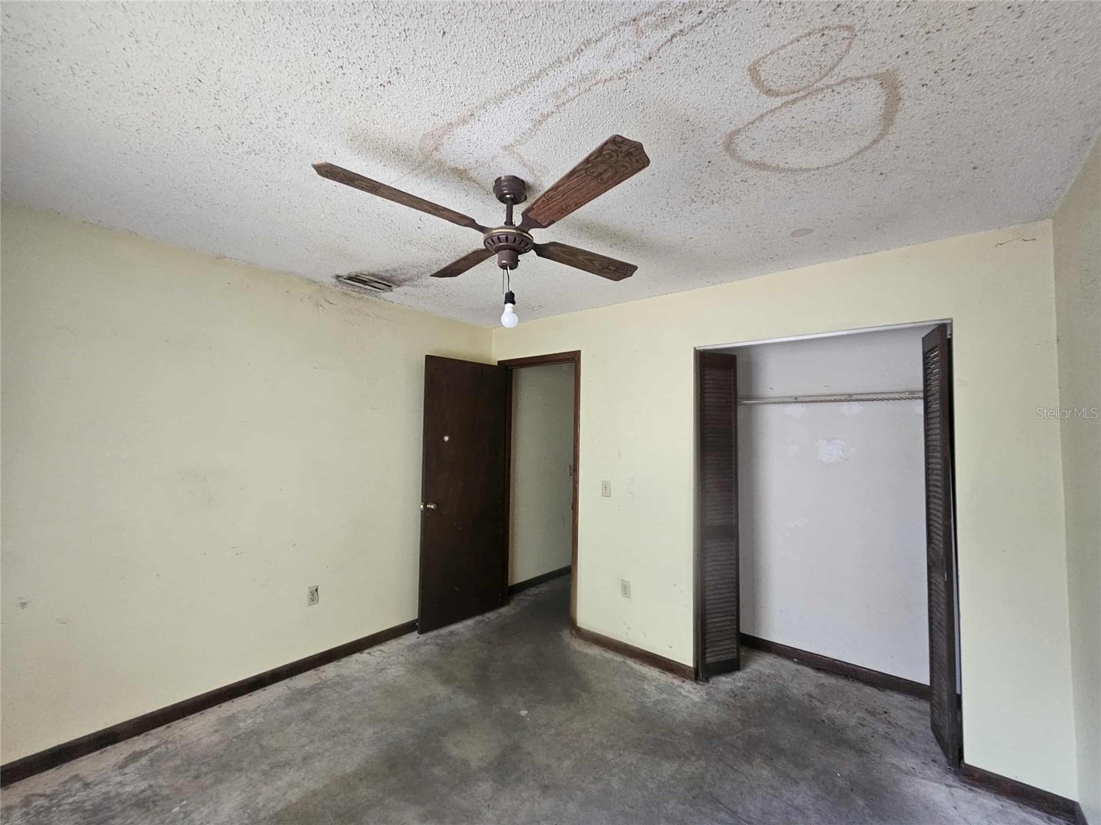 Image 13 of 28 For 6896 Cr-215  