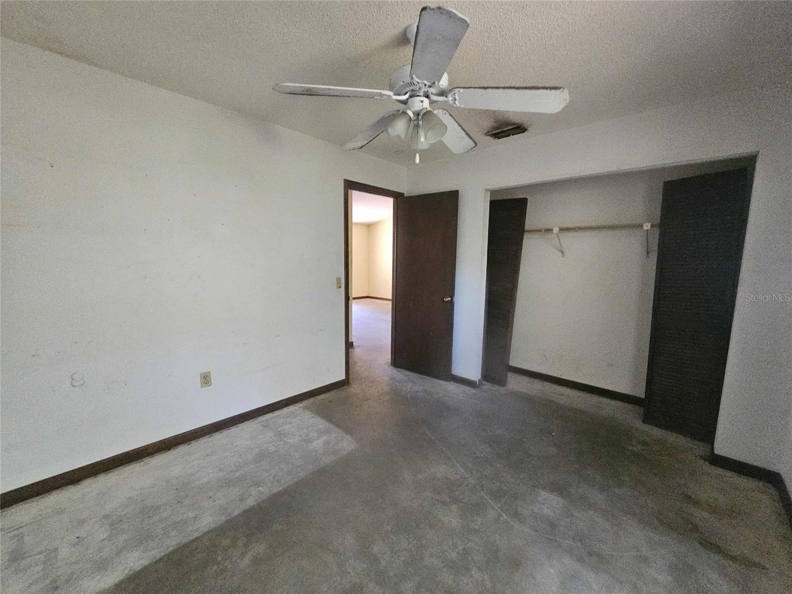 Image 16 of 28 For 6896 Cr-215  