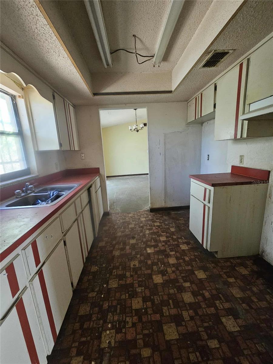 Image 9 of 28 For 6896 Cr-215  