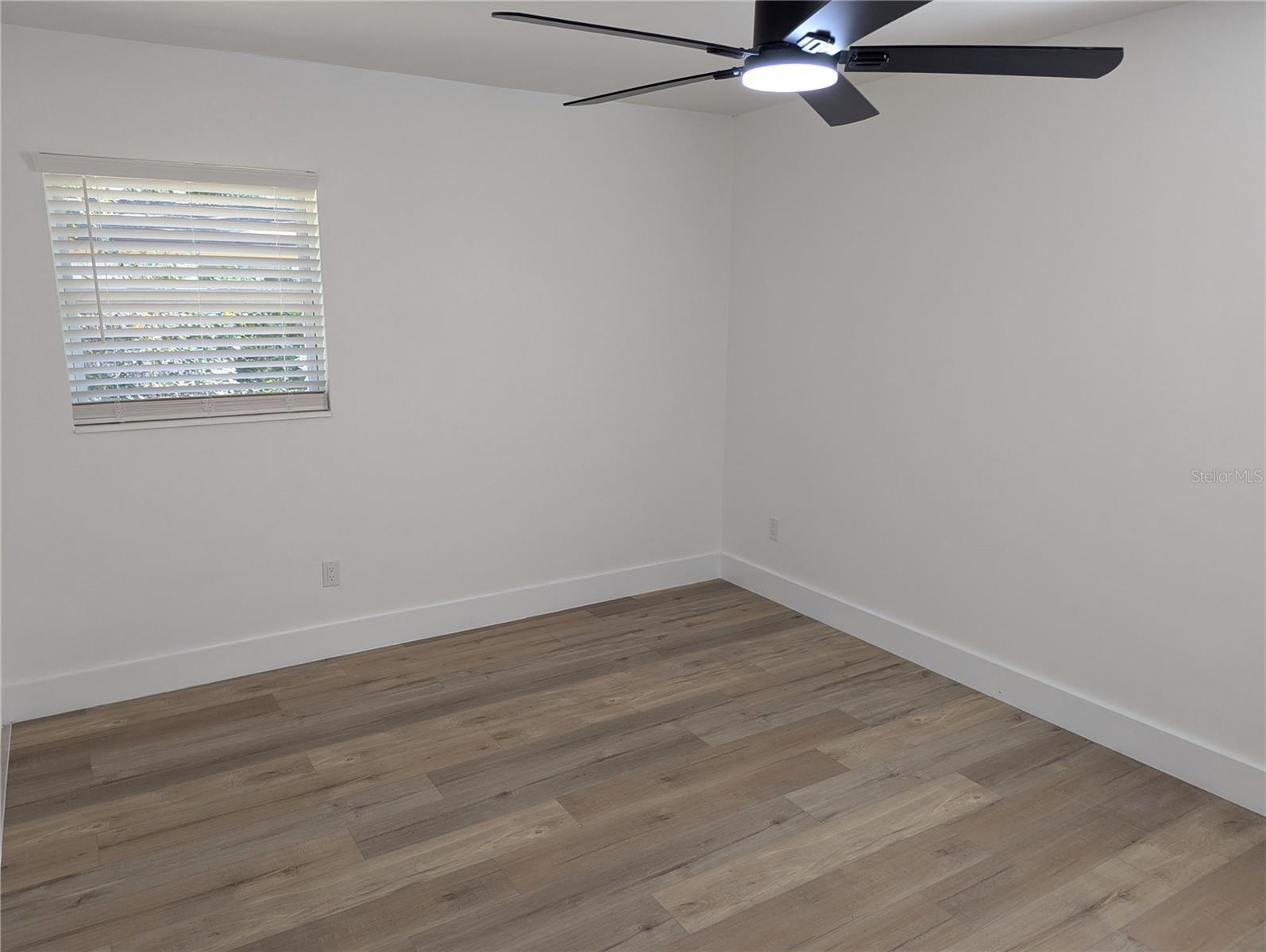 Image 12 of 34 For 3229 41st Avenue